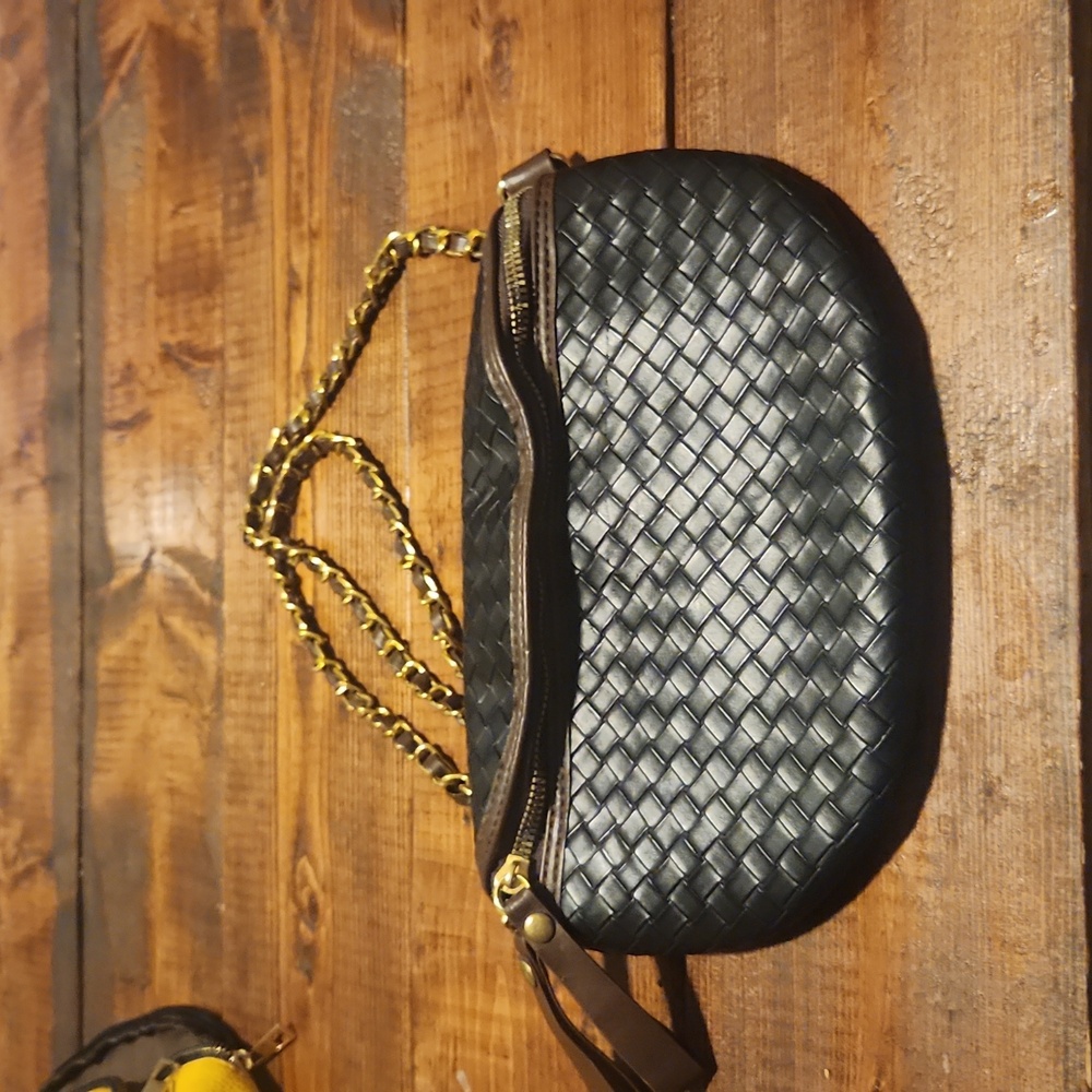 Crossbody bag